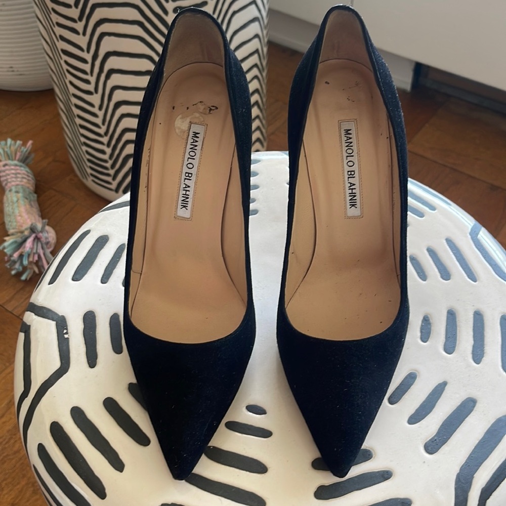 Manolo Blahnik Suede heels